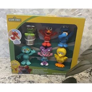 Sesame Street 6-Piece New‎ Neighborhood Friends Poseable Figures Elmo Oscar